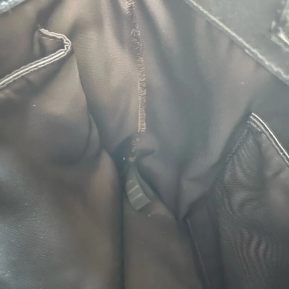 Quince Italian Leather Tote - Picture 5 of 7